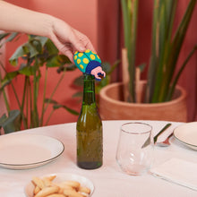 Cargar imagen en el visor de la galería, Abridor Beetles
