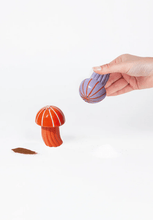 Cargar imagen en el visor de la galería, Salero y Pimentero Medusa
