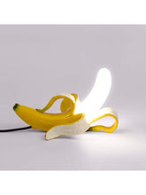 Cargar imagen en el visor de la galería, Lámpara Banana
