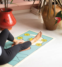Cargar imagen en el visor de la galería, Mat Yoga Tarot
